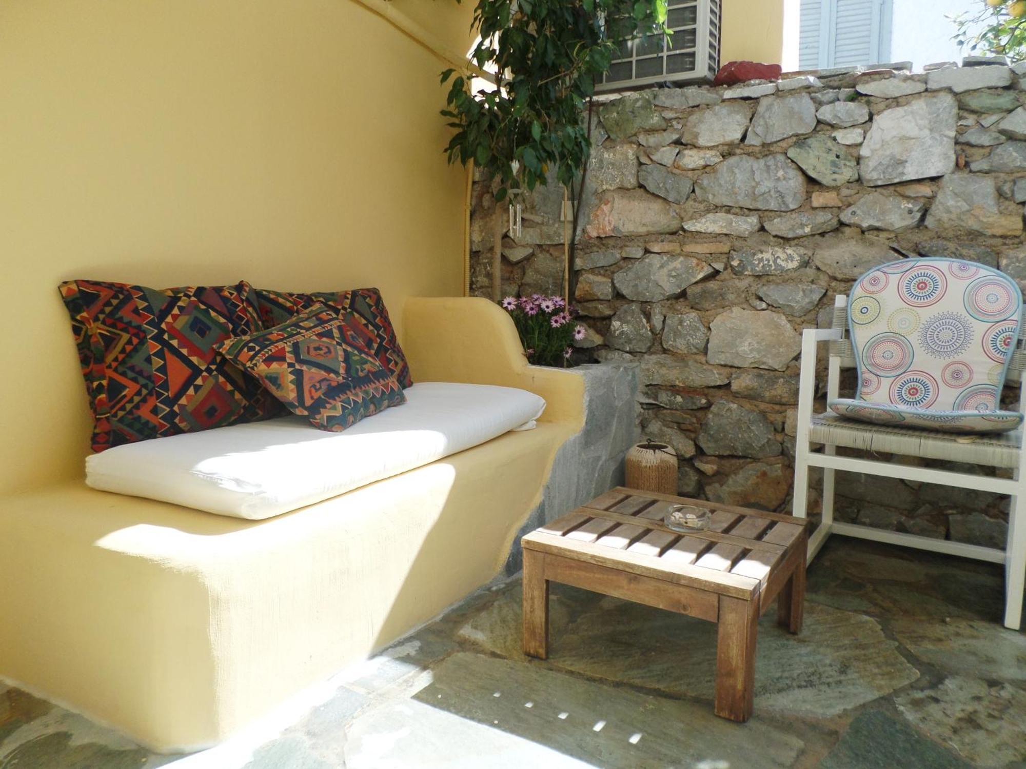In The Heart Of Hydra Villa Exterior photo